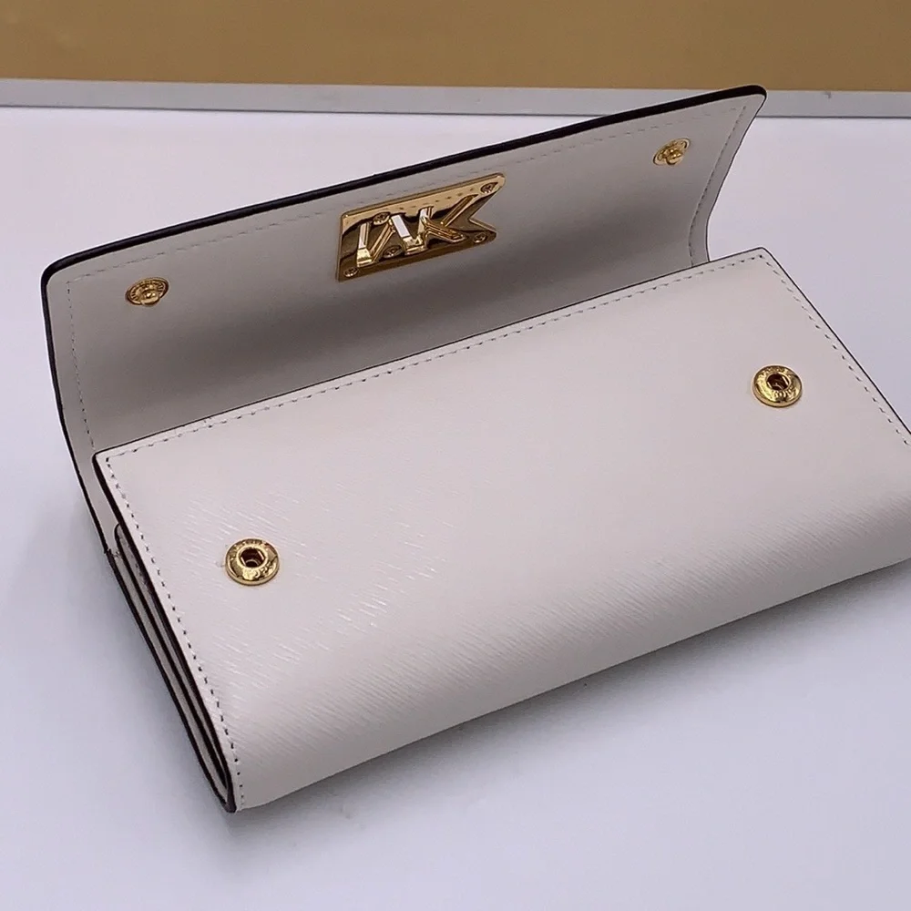 Brand New with Tag Michael Kors Large Mimi Bifold Wallet Color: Optic Wh…